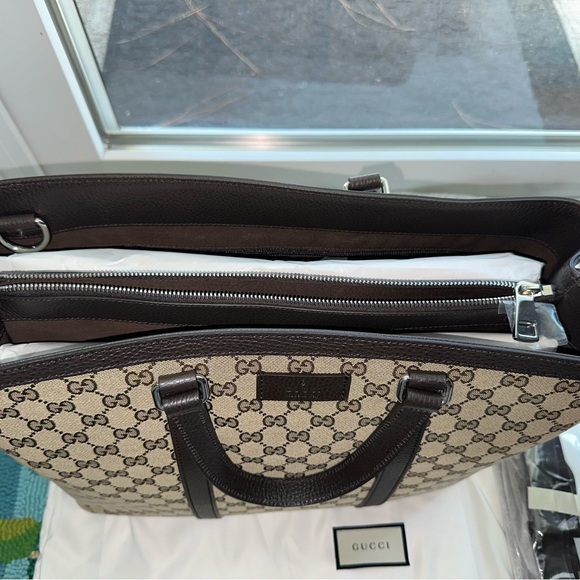 New GUCCI
Guccissima Large Luggage Collection - Picture 3 of 6